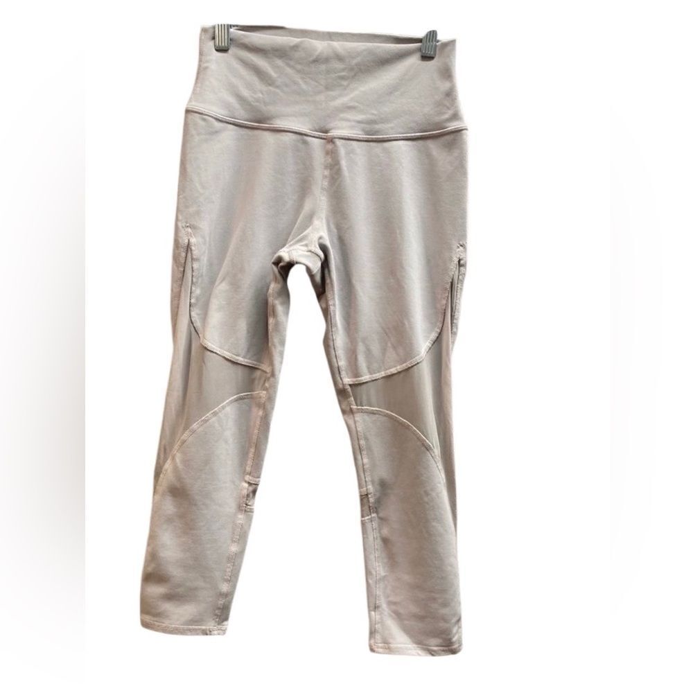 ALO womans light gray Capri sheer panel leggings active wear size med